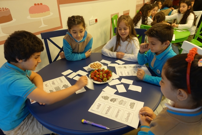 "Ders arası dil molası" projesiyle İngilizce öğreniyorlar